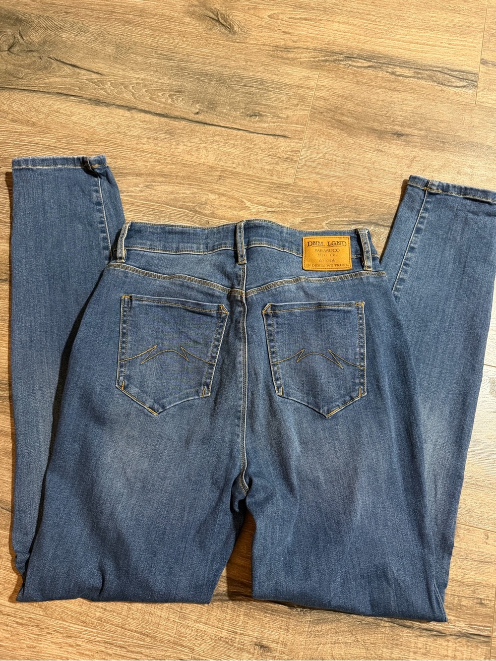 Parasuco Indigo Relaxed Fit Jeans - Picture 3 of 4